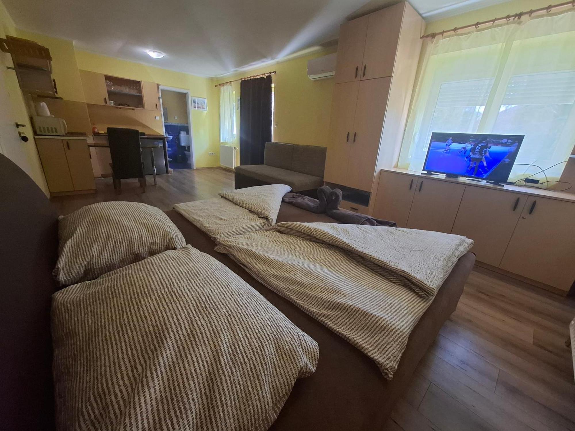 Ilona Apartmanház Siófok Exteriér fotografie