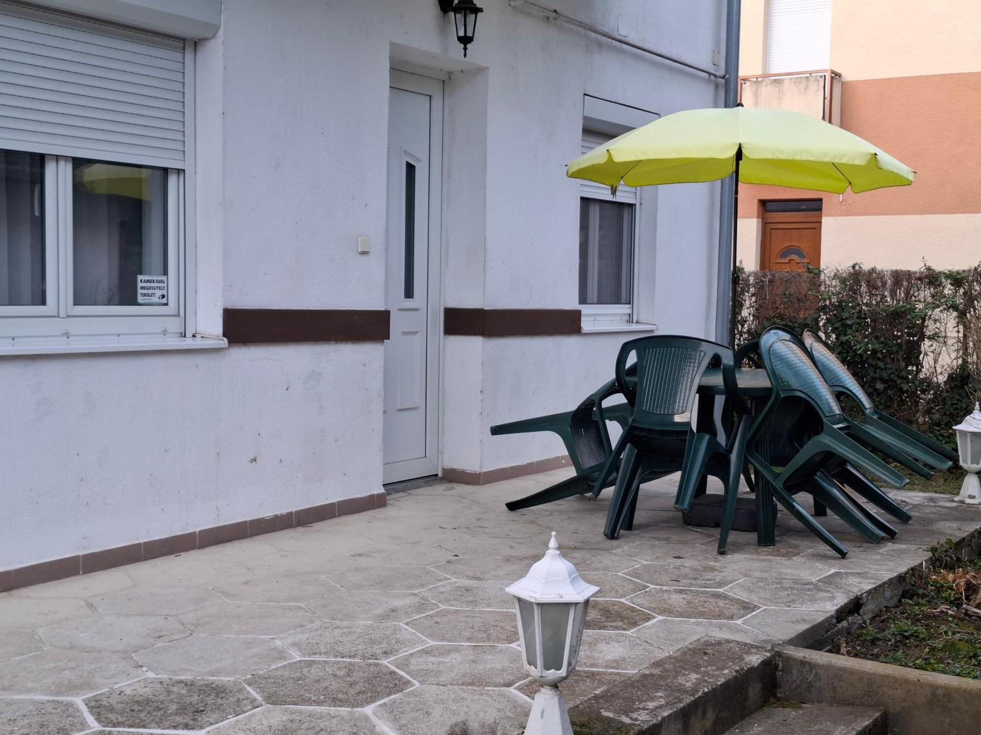 Ilona Apartmanház Siófok Exteriér fotografie