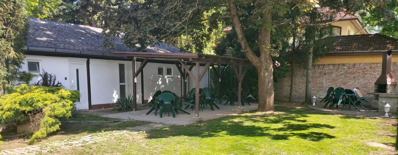 Ilona Apartmanház Siófok Exteriér fotografie