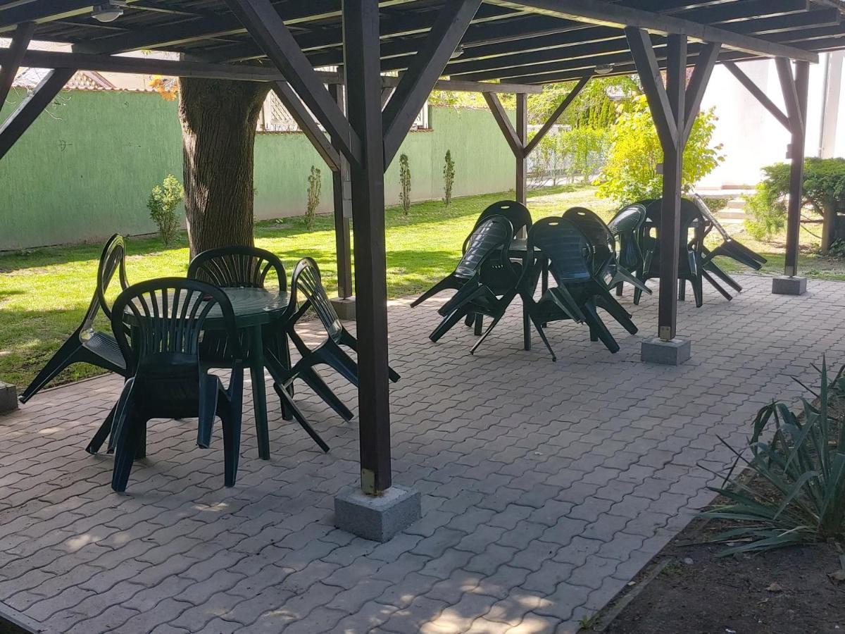 Ilona Apartmanház Siófok Exteriér fotografie