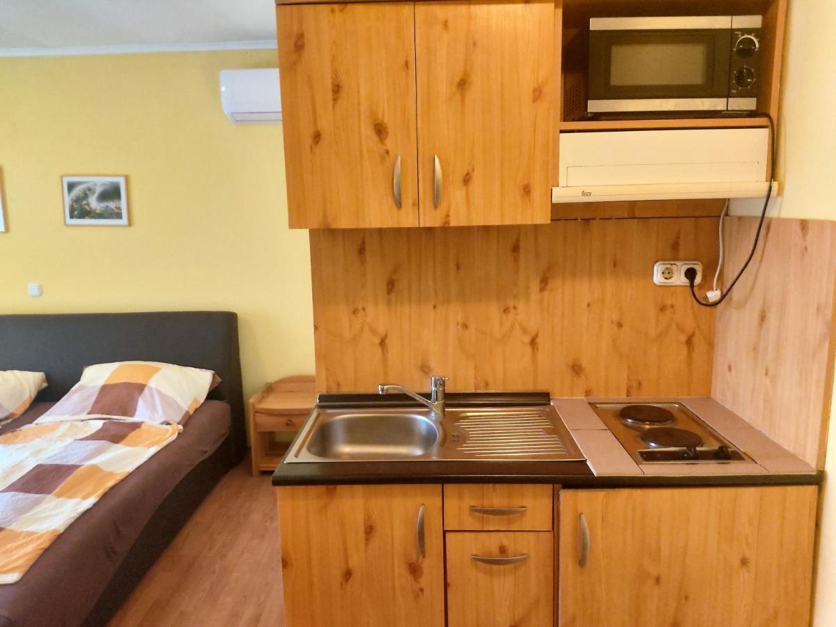 Ilona Apartmanház Siófok Exteriér fotografie